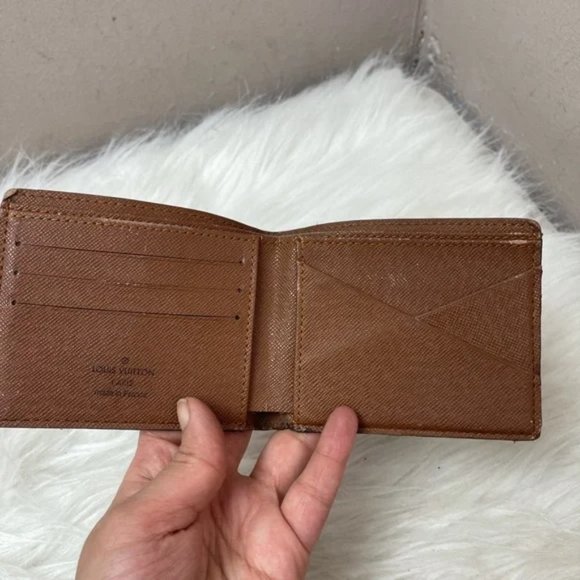 Louis Vuitton Monogram Wallet - Picture 3 of 3
